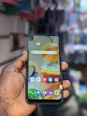 LG K61 128 GB White