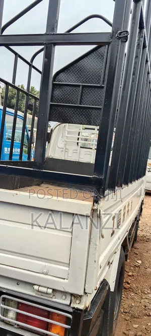 Isuzu Elf Shot