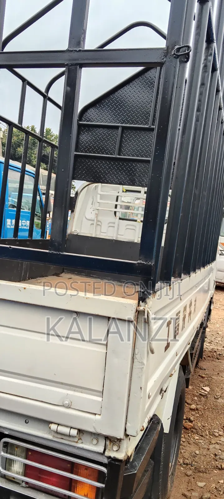 Isuzu Elf Shot