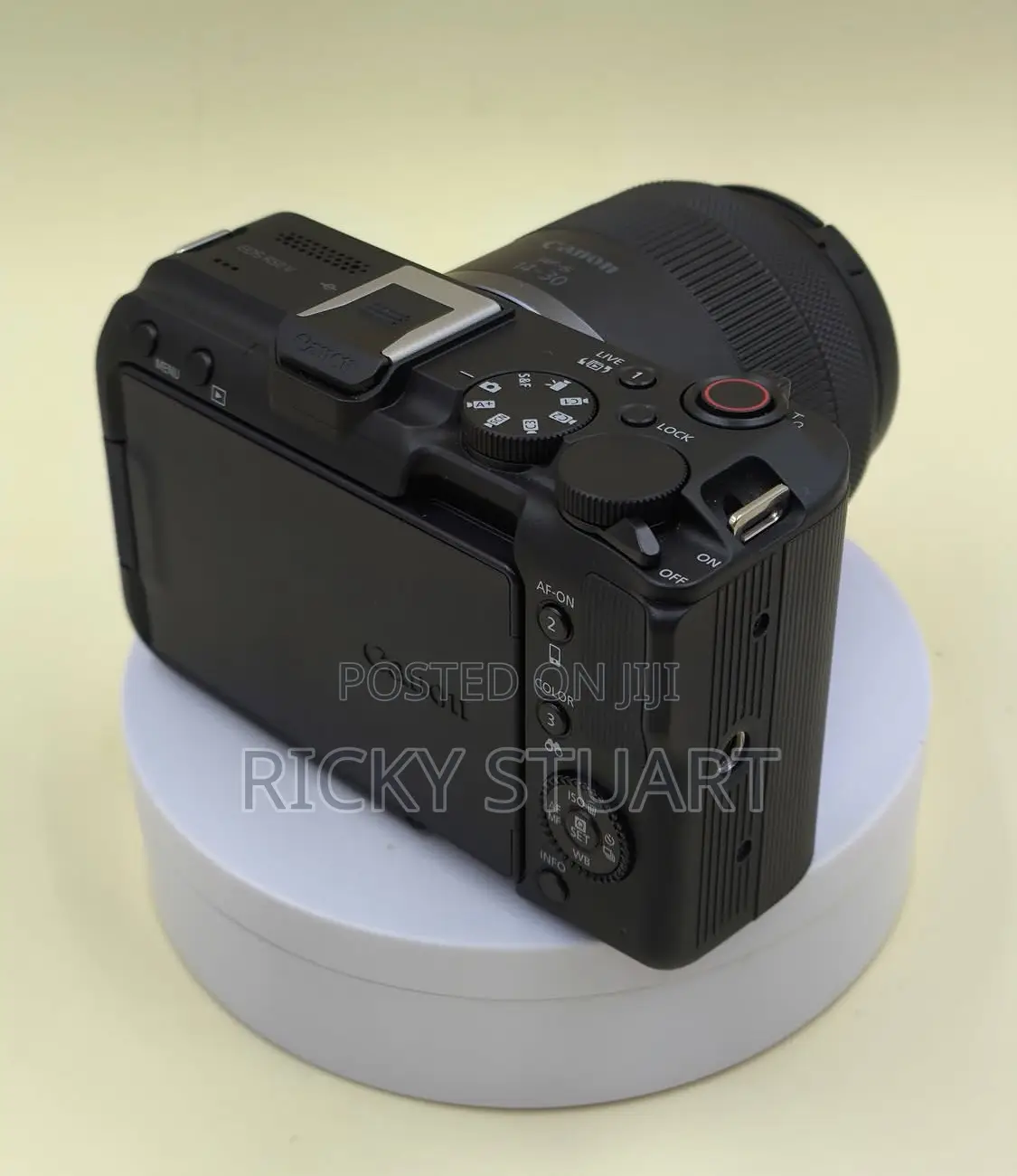 Canon EOS R50 v Mirrorless Camera With RF-S14-30mm F4-6.3 STM Lens