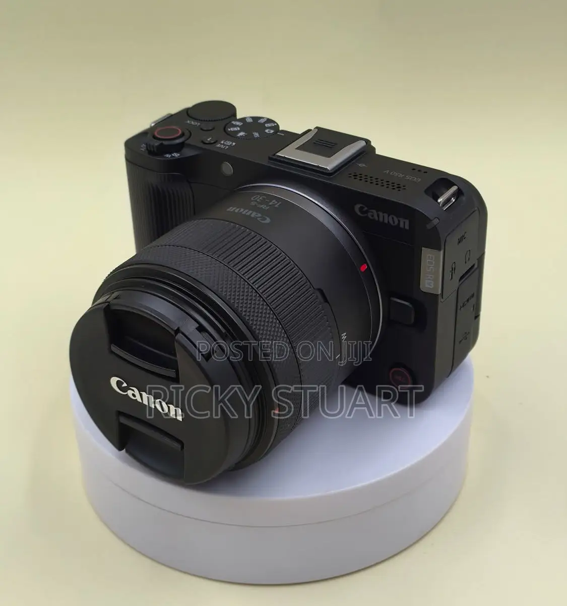 Canon EOS R50 v Mirrorless Camera With RF-S14-30mm F4-6.3 STM Lens