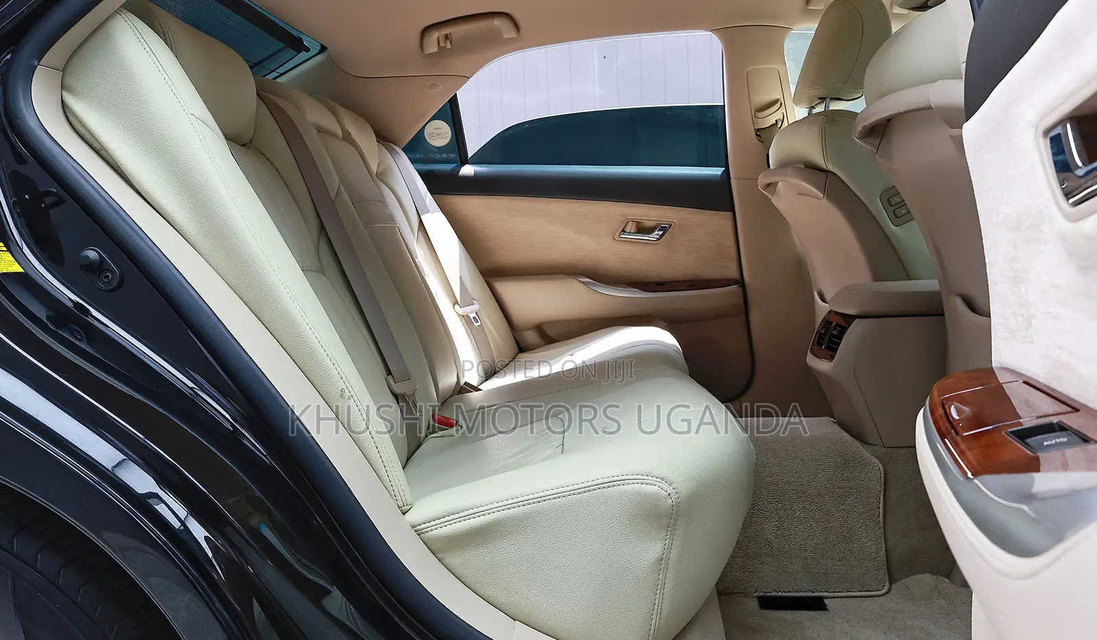 Toyota Crown 2012 Black