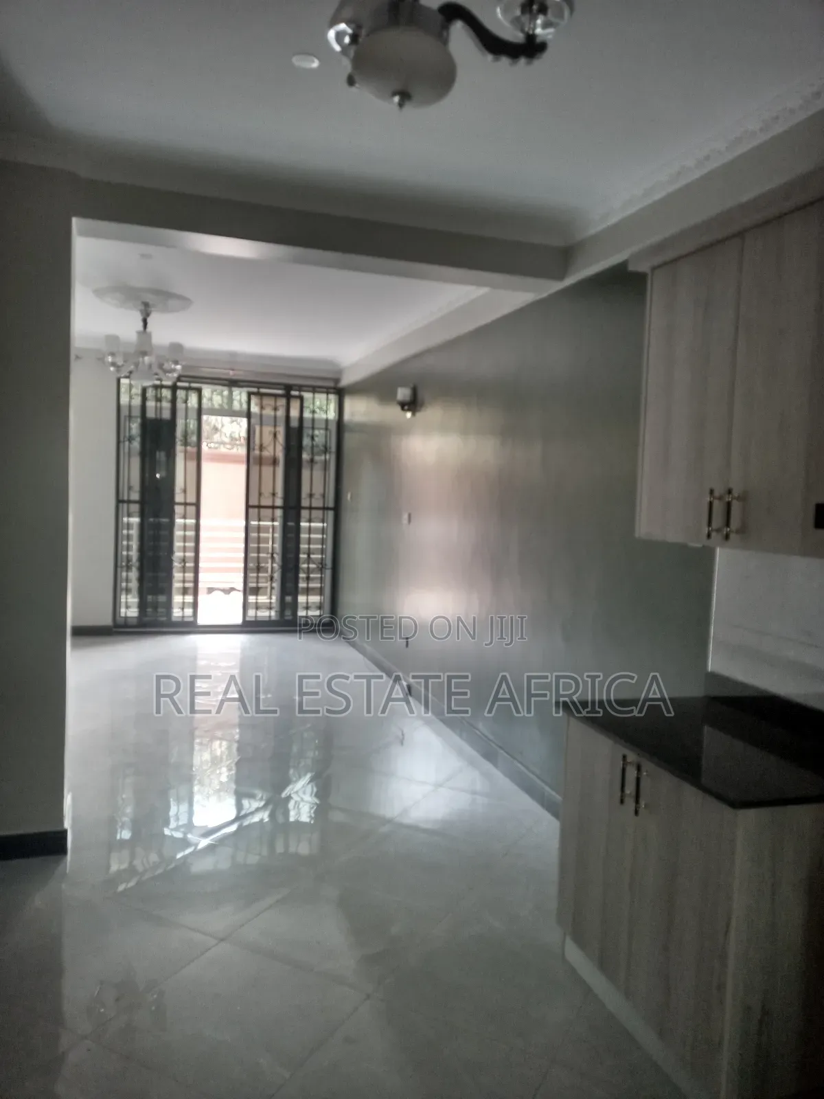 3bdrm Block of Flats in Drupo Estate, Nakawa for rent