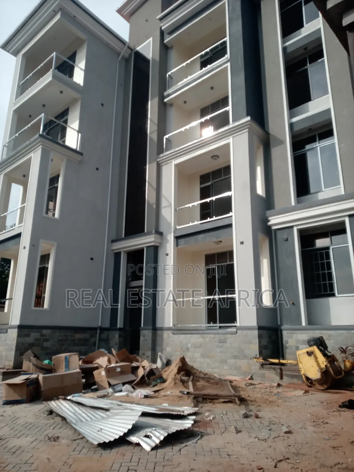 3bdrm Block of Flats in Drupo Estate, Nakawa for rent