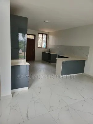 5bdrm Villa in Bugolobi, Central Division for rent