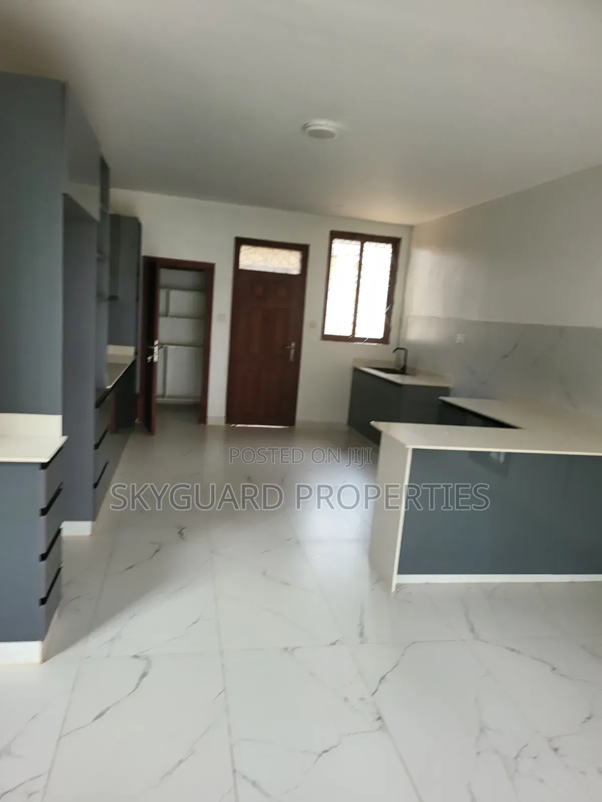 5bdrm Villa in Bugolobi, Central Division for rent
