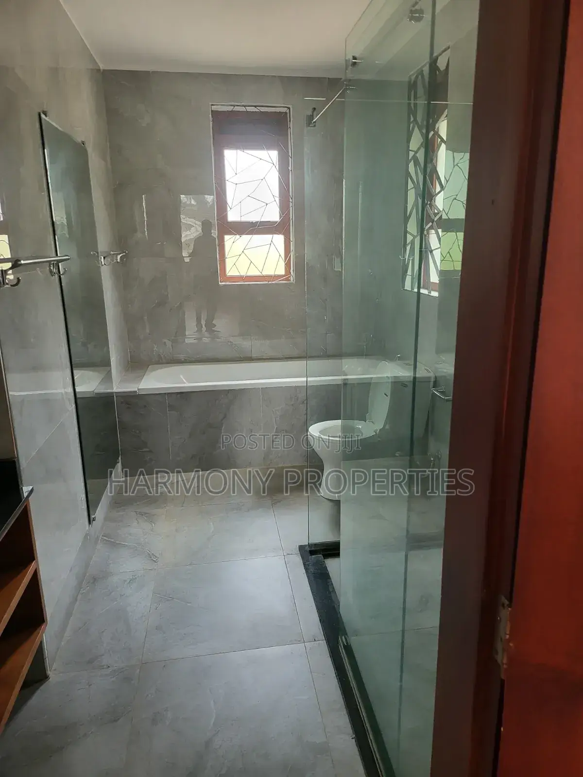 5bdrm Villa in Bugolobi, Central Division for rent