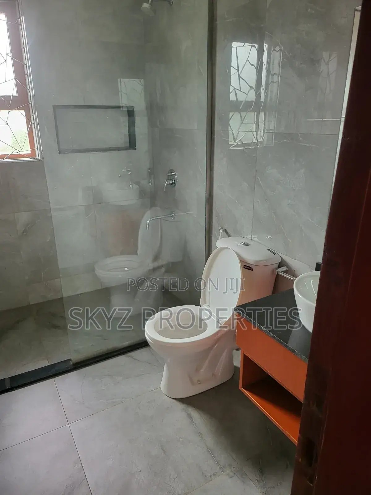 5bdrm Villa in Bugolobi, Central Division for rent