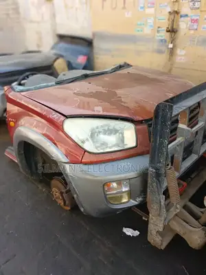 Toyota Rav4 2002 to 2006 Complete Half Cut