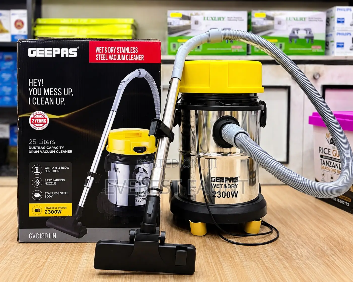 Geepas Vacuum Cleaner 19011