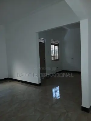 4bdrm House in Ssisa for sale