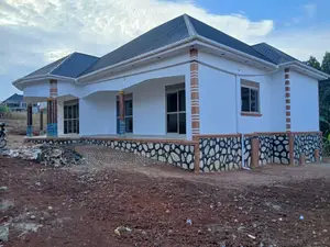 4bdrm House in Ssisa for sale