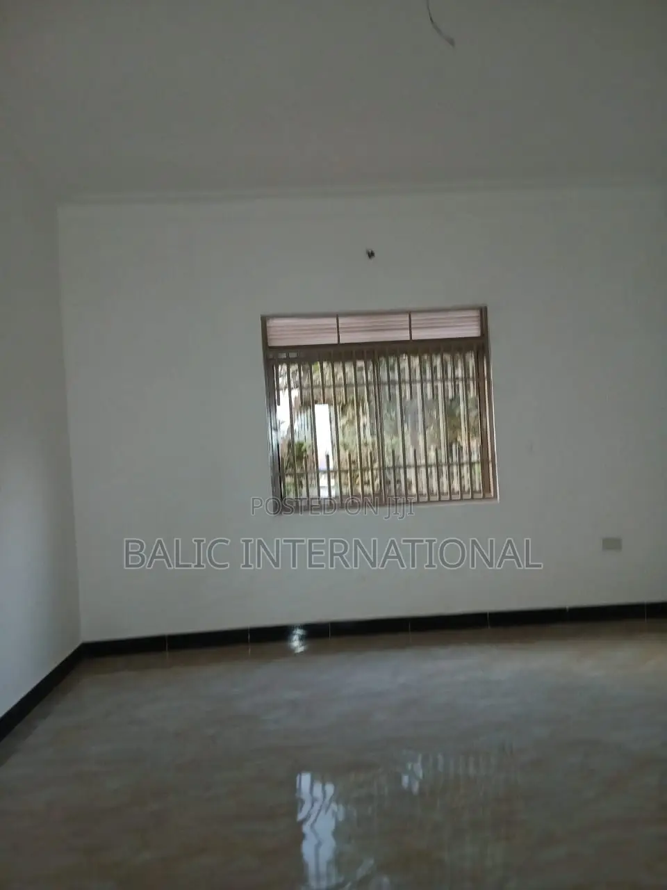 4bdrm House in Ssisa for sale