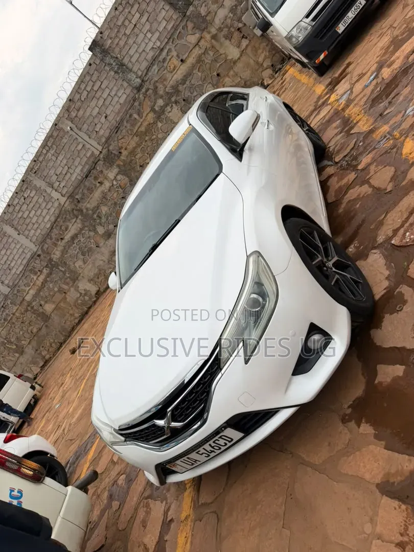 Toyota Mark X 2.5 RWD 2014 White