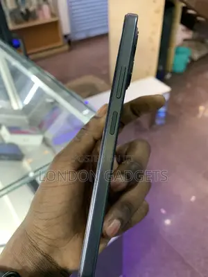 Infinix Smart 10 64 GB Black