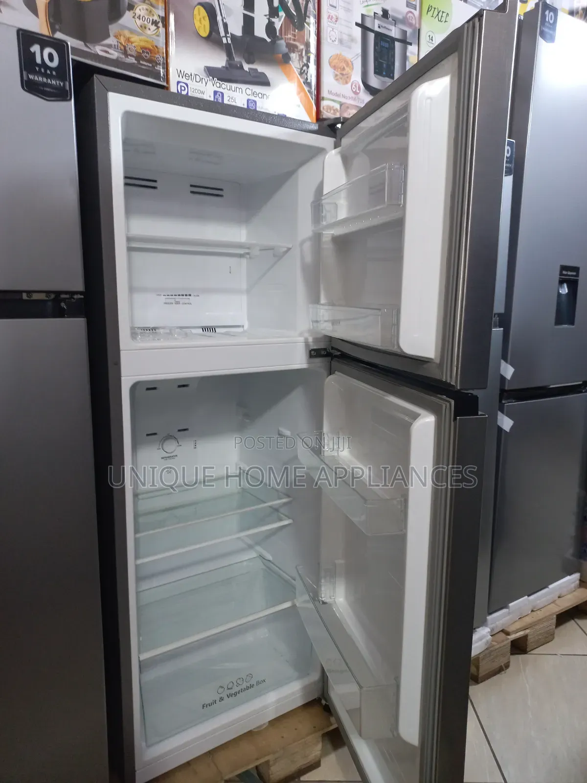 Refrigerator 266L