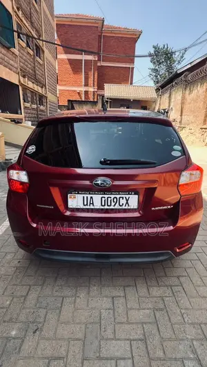 Subaru Impreza 1.6 Sport 2012 Maroon