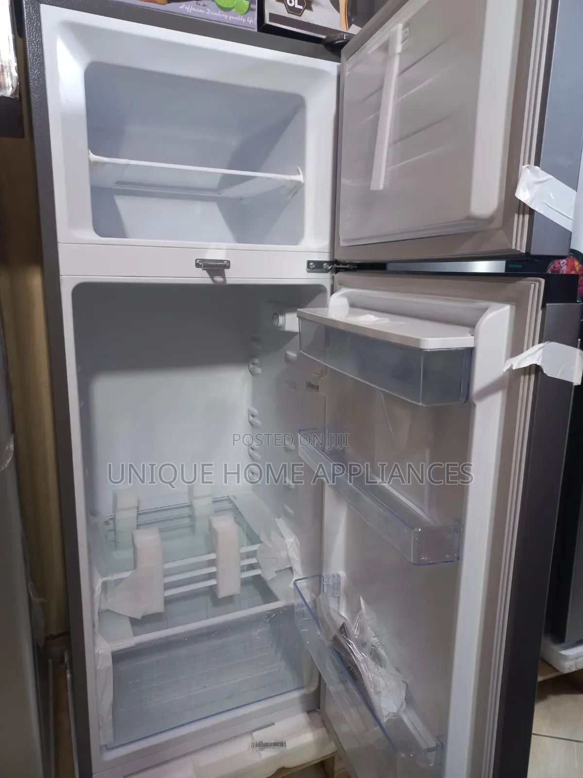 Refrigerator 270L