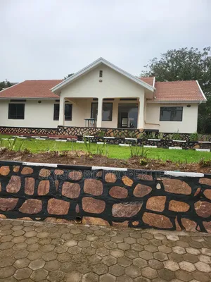 5bdrm Bungalow in Bugolobi, Central Division for rent