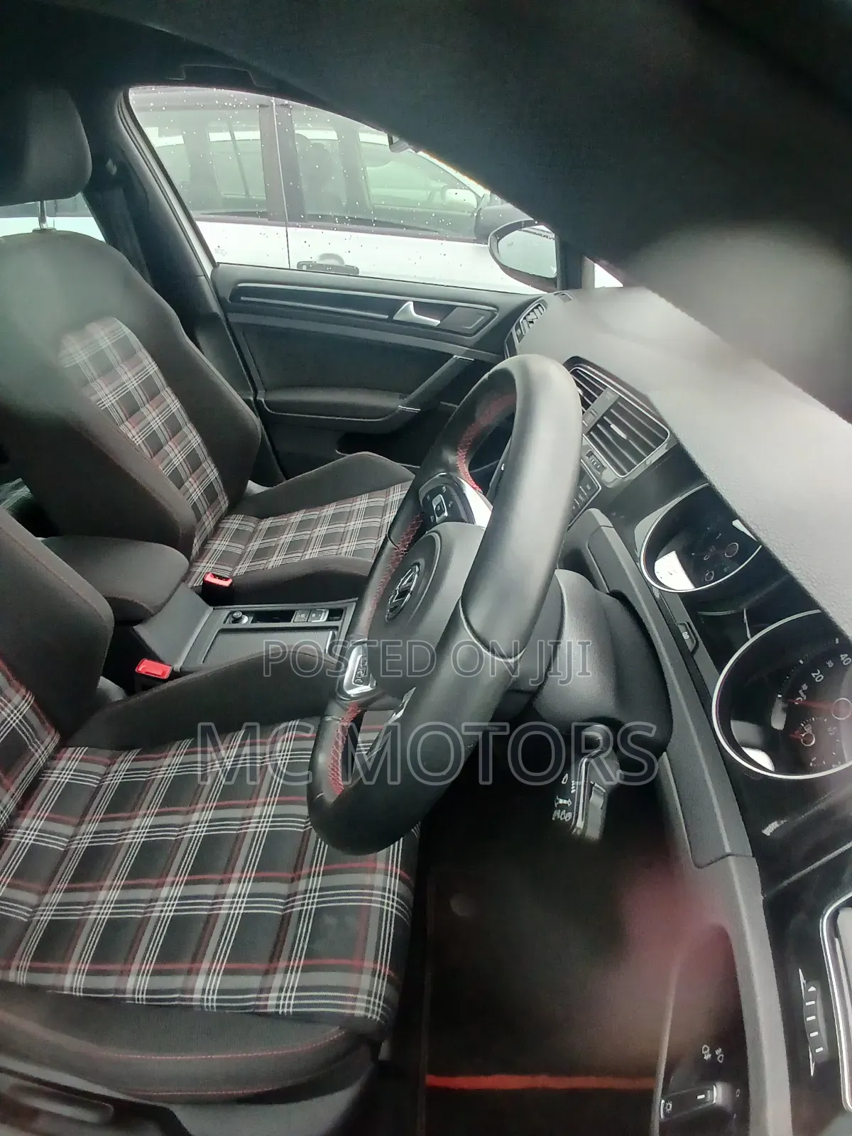 Volkswagen Golf TSI S 4-Door FWD 2016 White