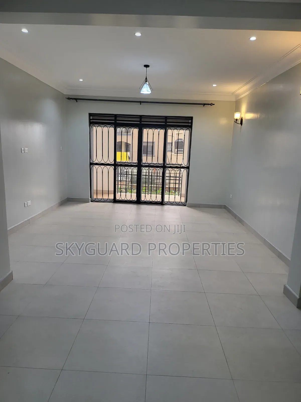 3bdrm Apartment in Kigo, Central Division for rent