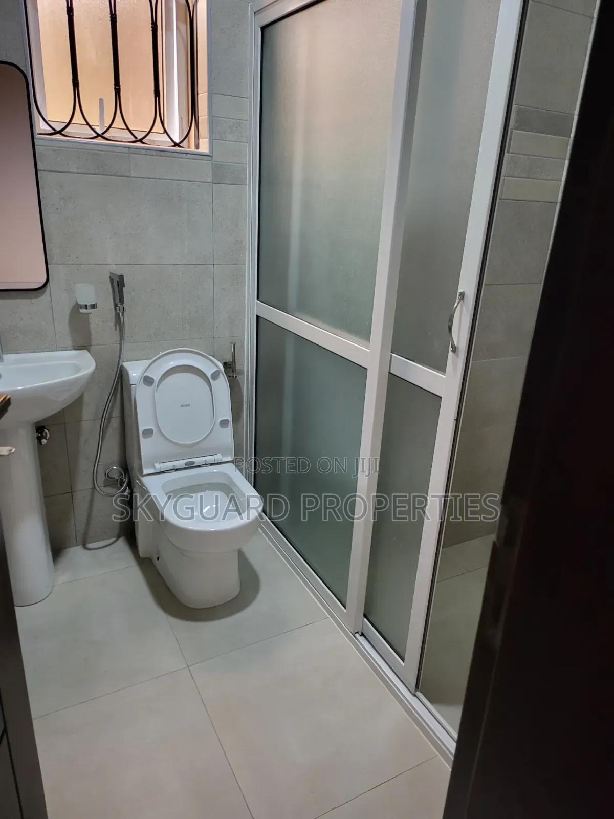 3bdrm Apartment in Kigo, Central Division for rent