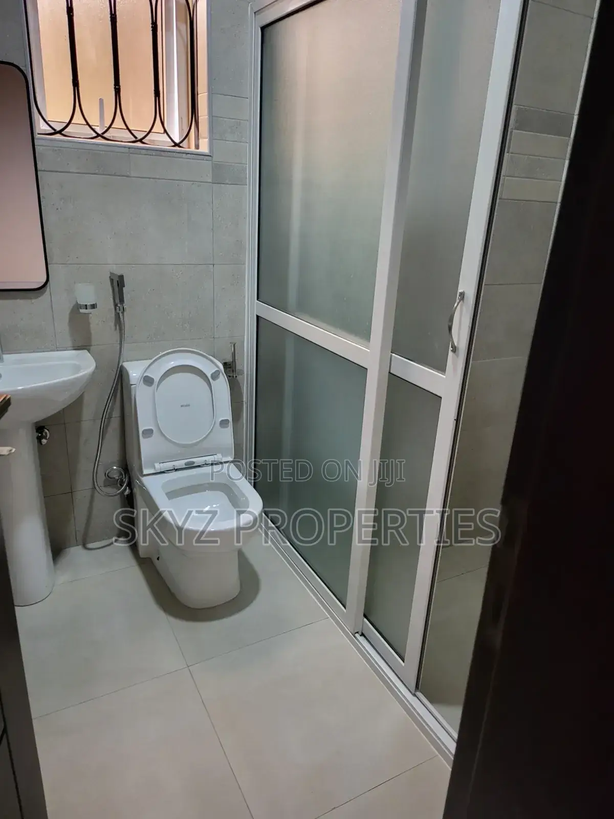 3bdrm Apartment in Kigo, Central Division for rent