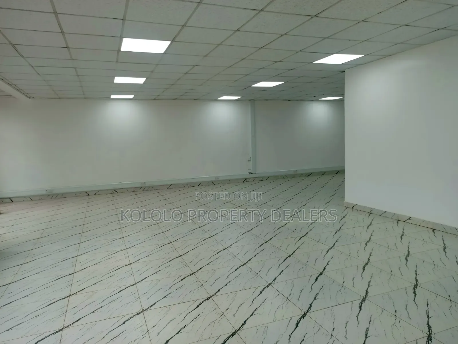 3bdrm Apartment in Condominium, Central Division for sale