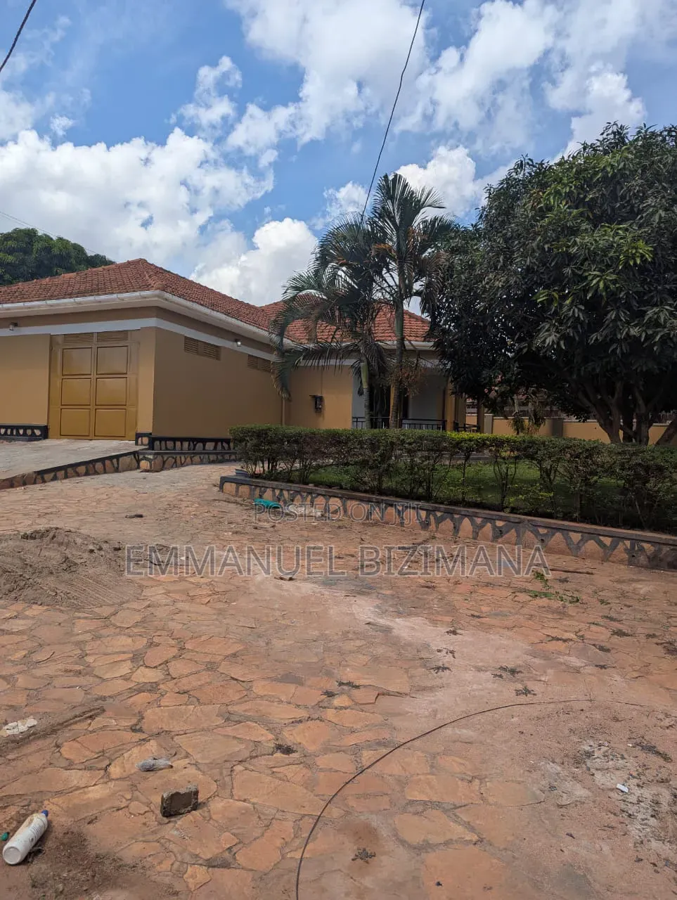 Furnished 3bdrm Bungalow in Kira, Central Division for sale