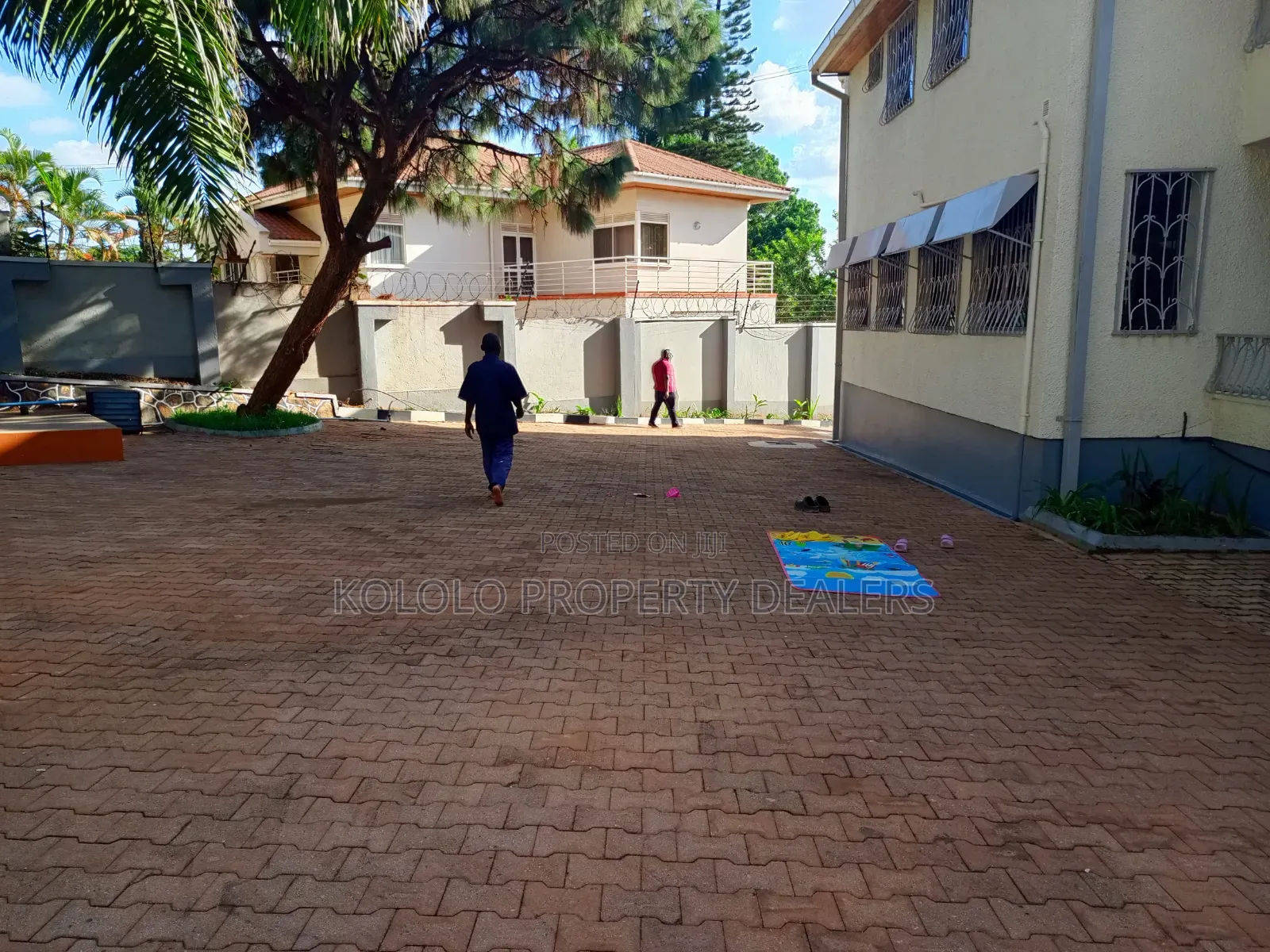 4bdrm Apartment in Kololo, Central Division for rent