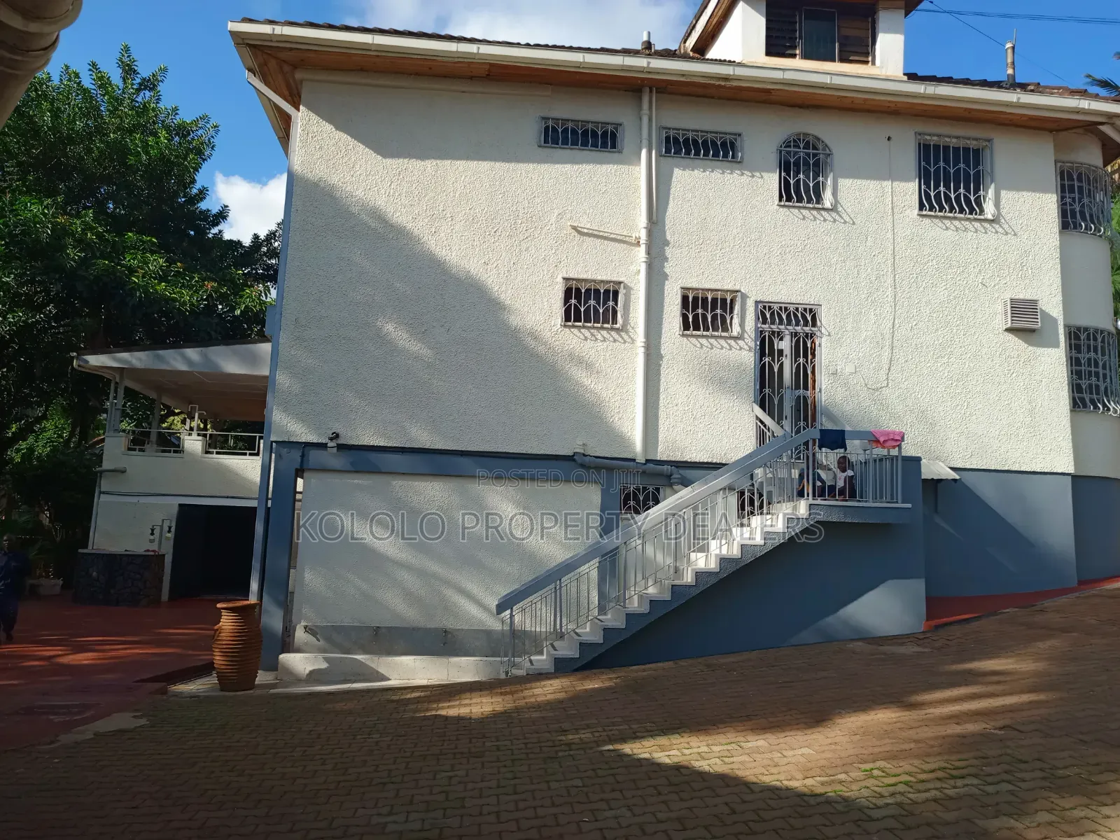 4bdrm Apartment in Kololo, Central Division for rent