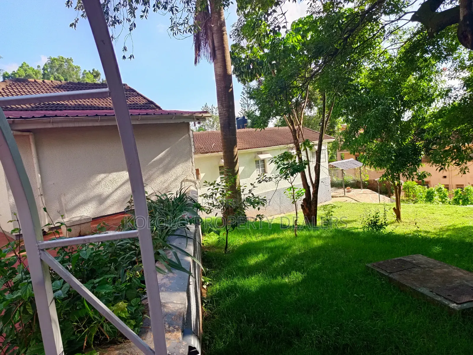 4bdrm Apartment in Kololo, Central Division for rent