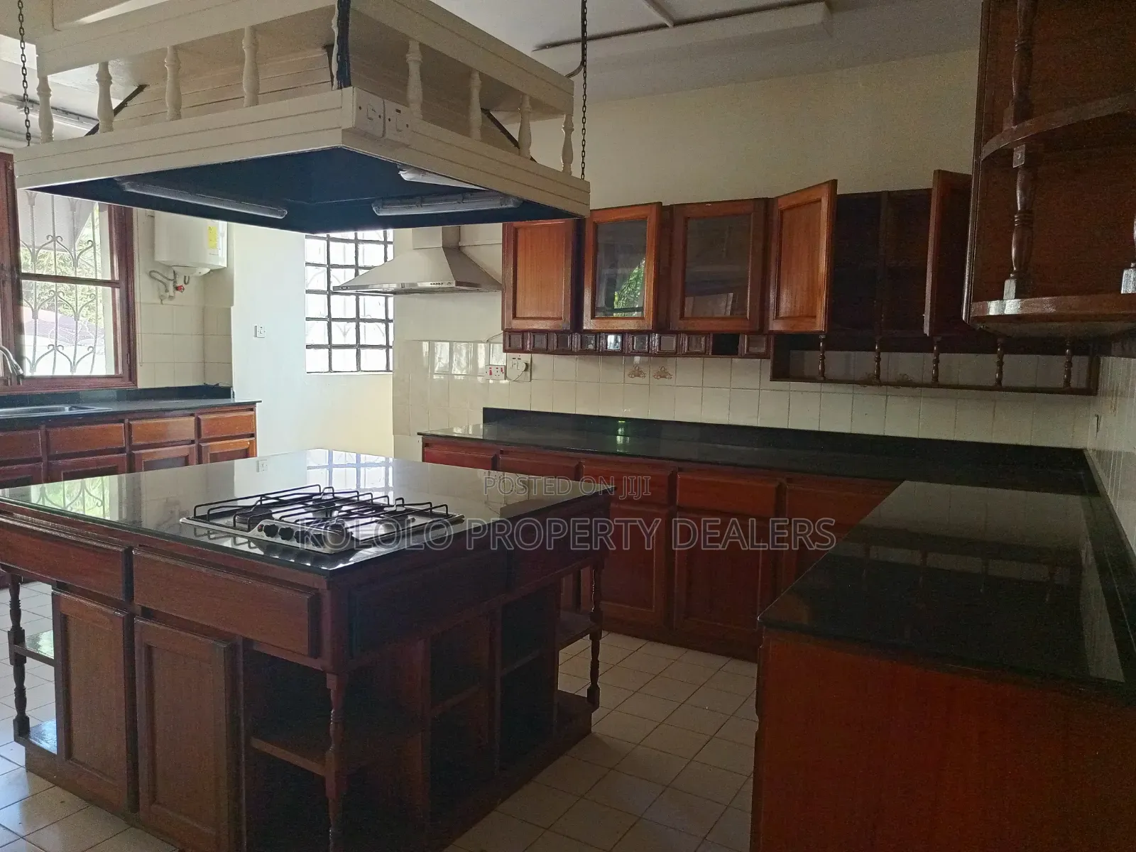 4bdrm Apartment in Kololo, Central Division for rent