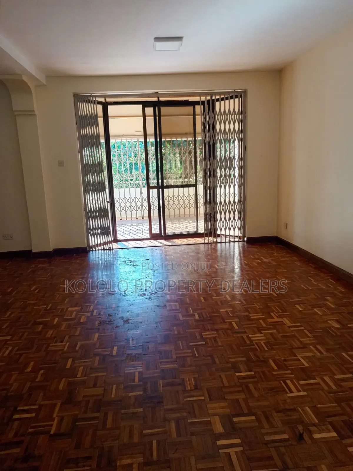 4bdrm Apartment in Kololo, Central Division for rent