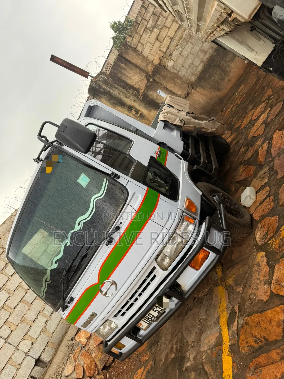 Hino Dumper