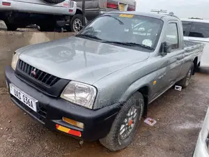 Mitsubishi L200 2008 Silver