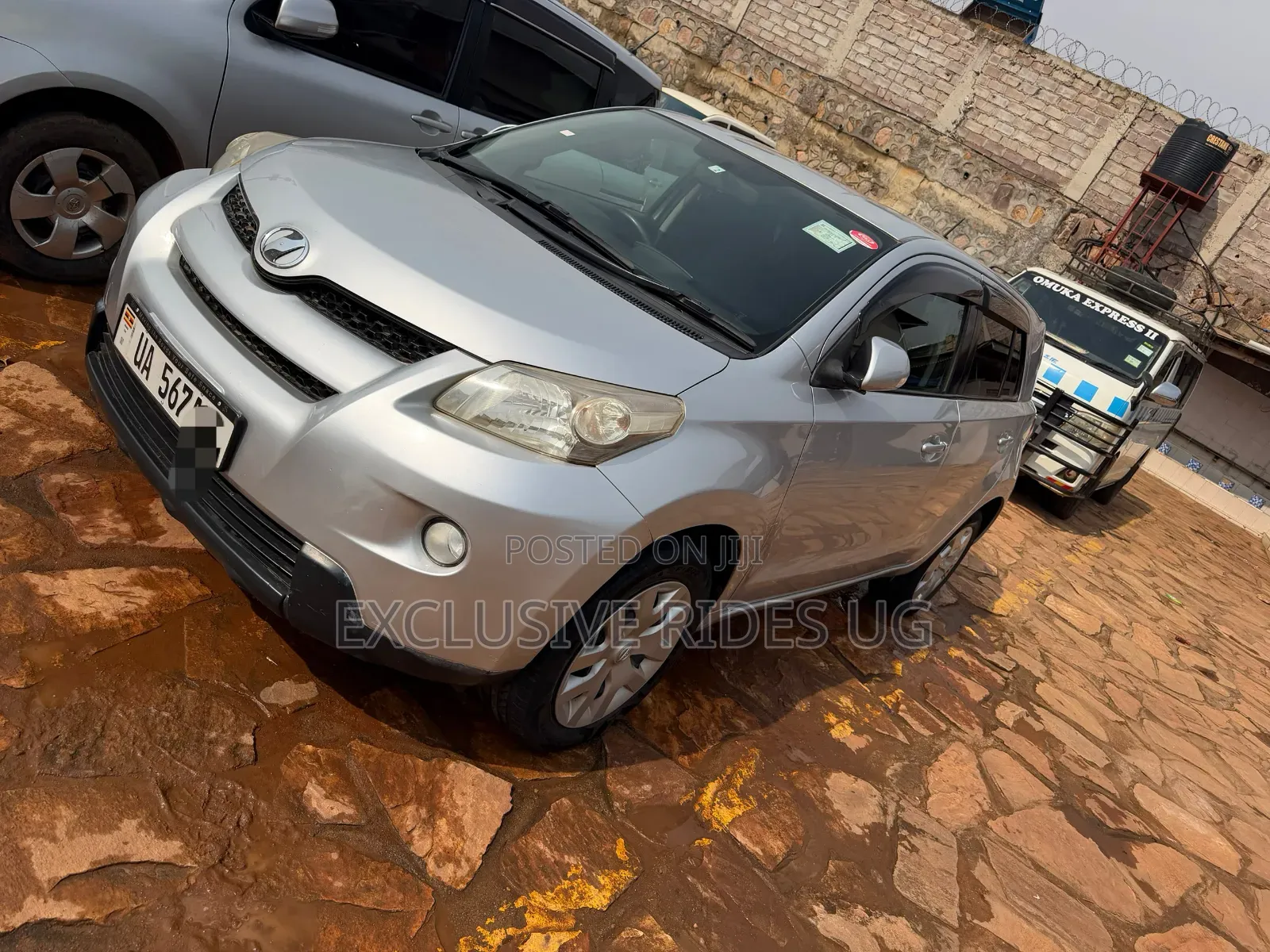 Toyota IST 2011 Silver