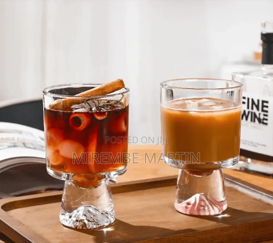 Elegant Mountain Bottom Crystal Glass