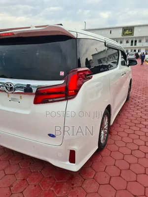 Toyota Alphard 2020 White
