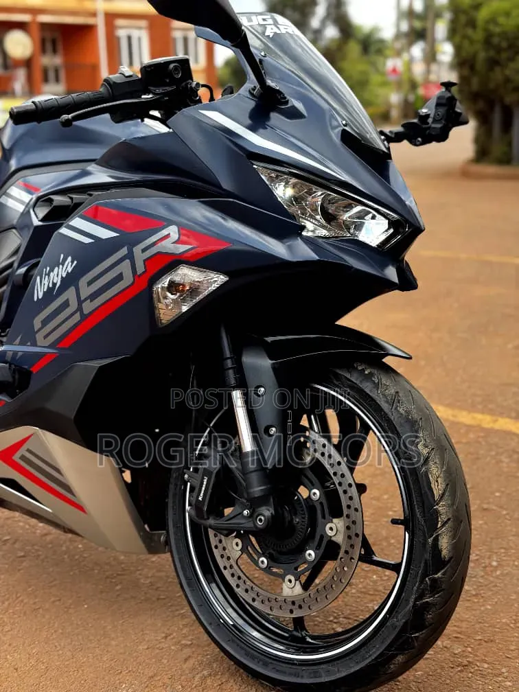 Kawasaki Ninja ZX-10R 2025 Orange