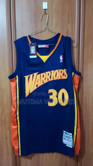 Steph Curry #30 Warriors Jersey - Swingman Edition