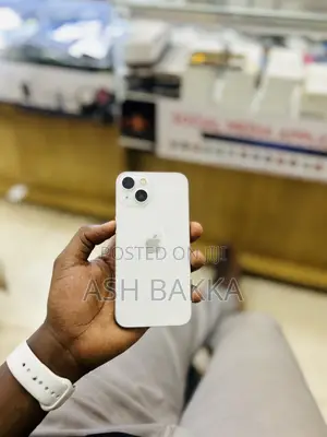 Apple iPhone 13 128 GB White