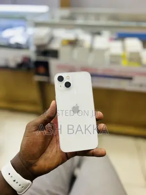 Apple iPhone 13 128 GB White