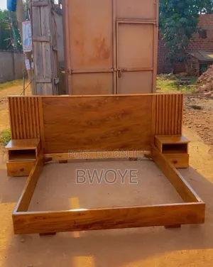 Bed 5*6 Mahogany