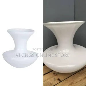 Cloverdale Modern Creative Conch Shell Fish Decorative Vases