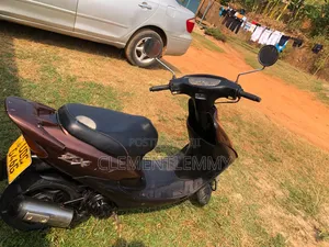 Honda 2015 Red