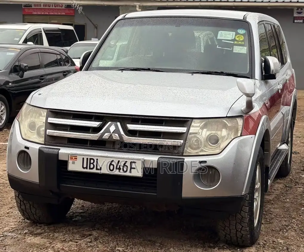 Mitsubishi Pajero 3.0 2010