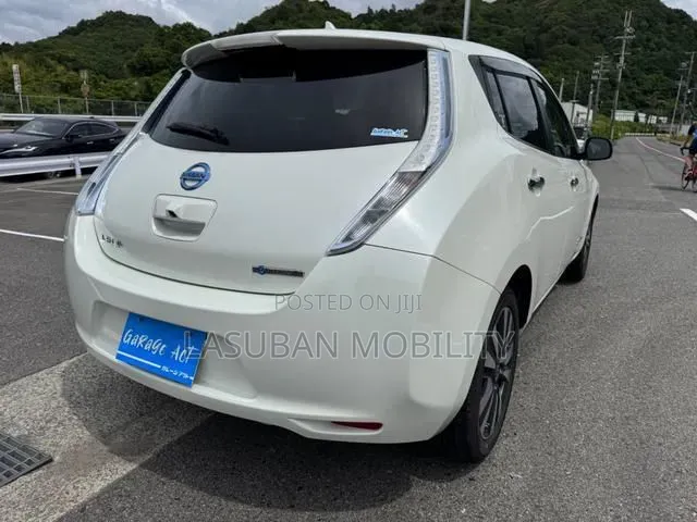 Nissan Leaf 2013 White