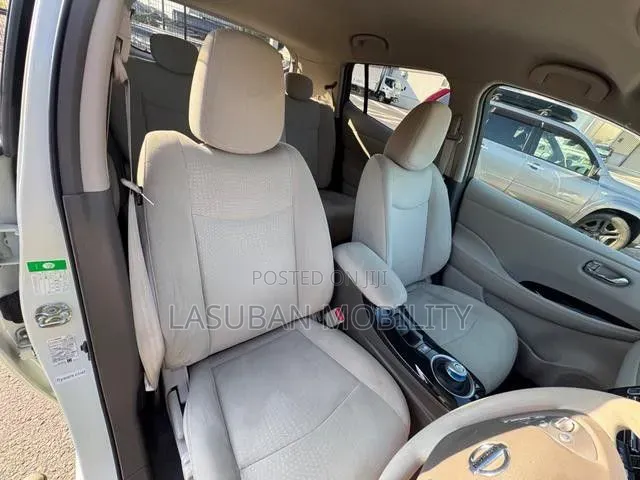 Nissan Leaf 2013 White