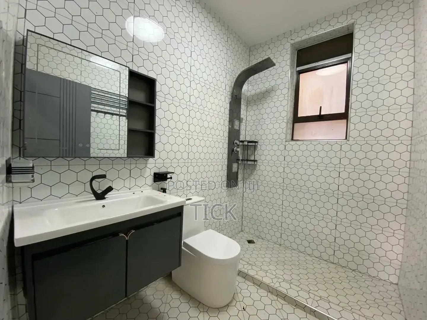 2bdrm Apartment in Lubowa Ntebbe Road, Central Division for rent